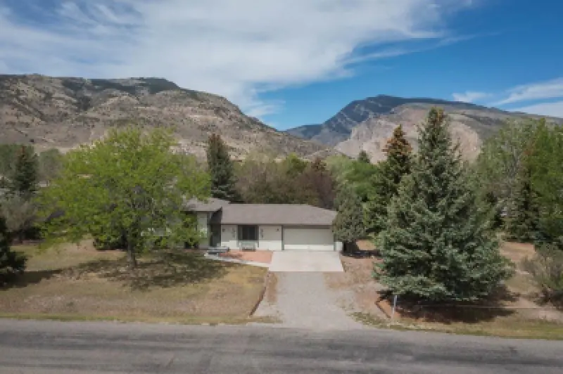 2305 Tresler Ave Cody #3