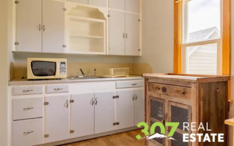 354 4th St Powell #8