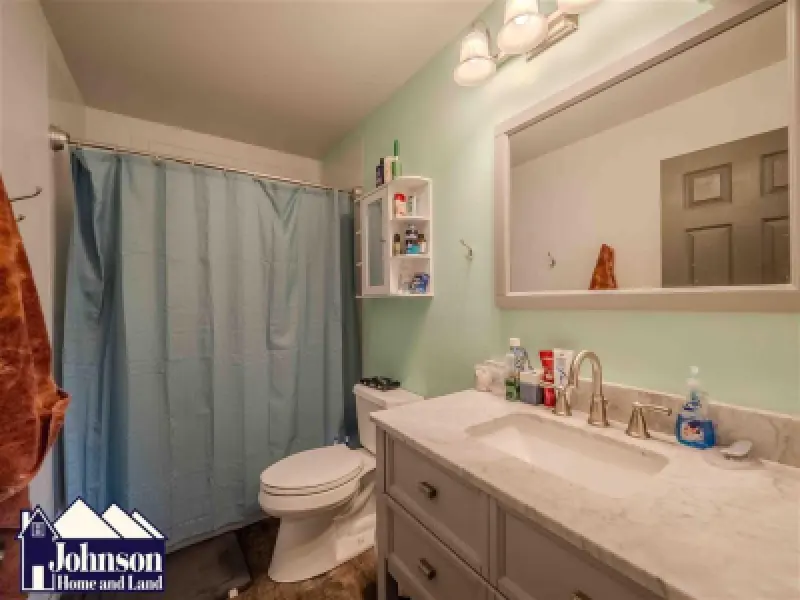 175 7th St Lovell #22