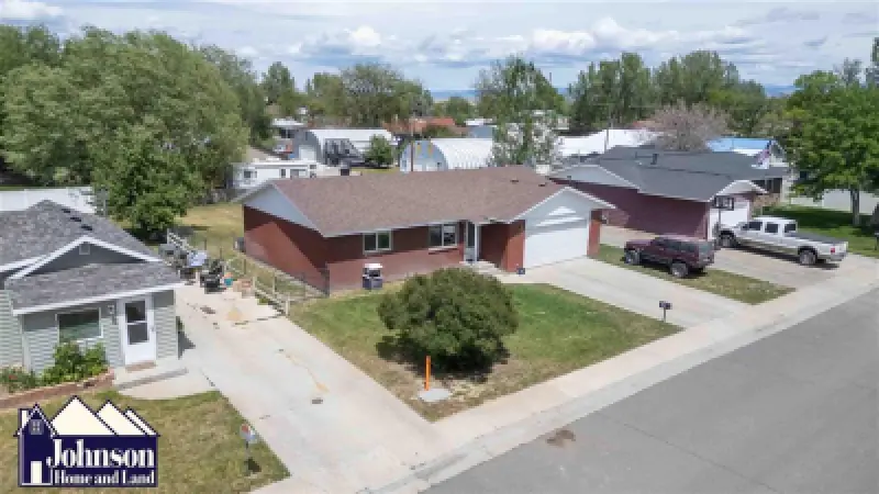 175 7th St Lovell #28
