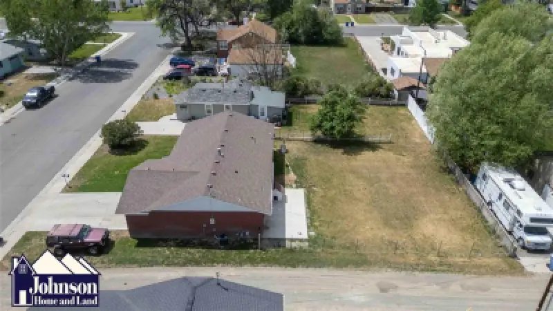 175 7th St Lovell #32
