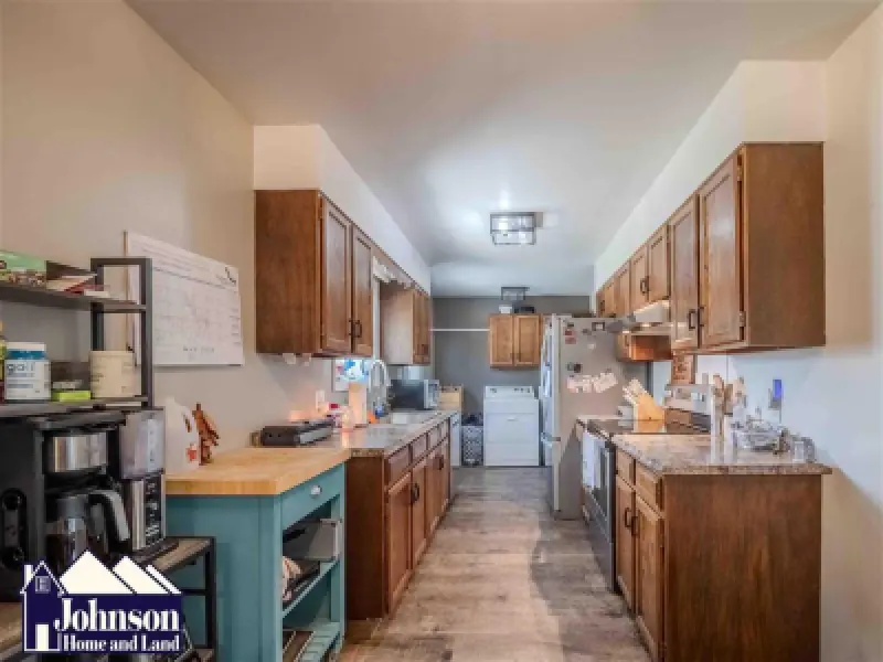 175 7th St Lovell #5