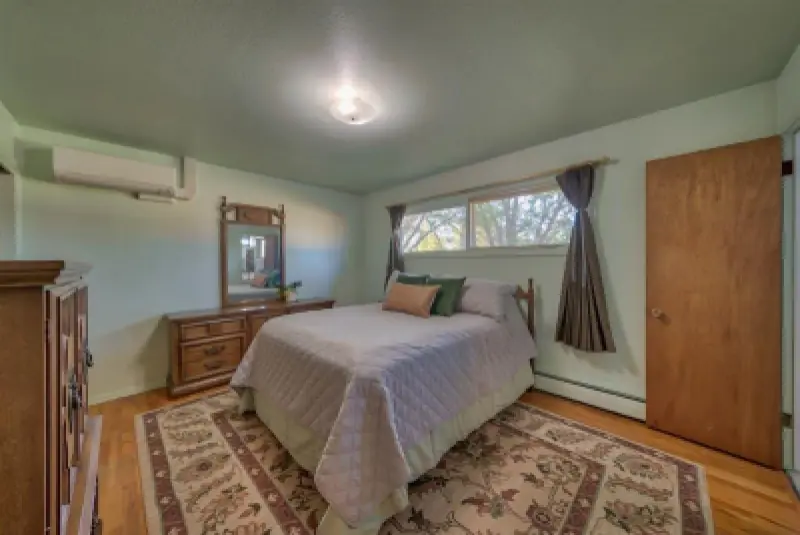 2580 Newton Ave Cody #14