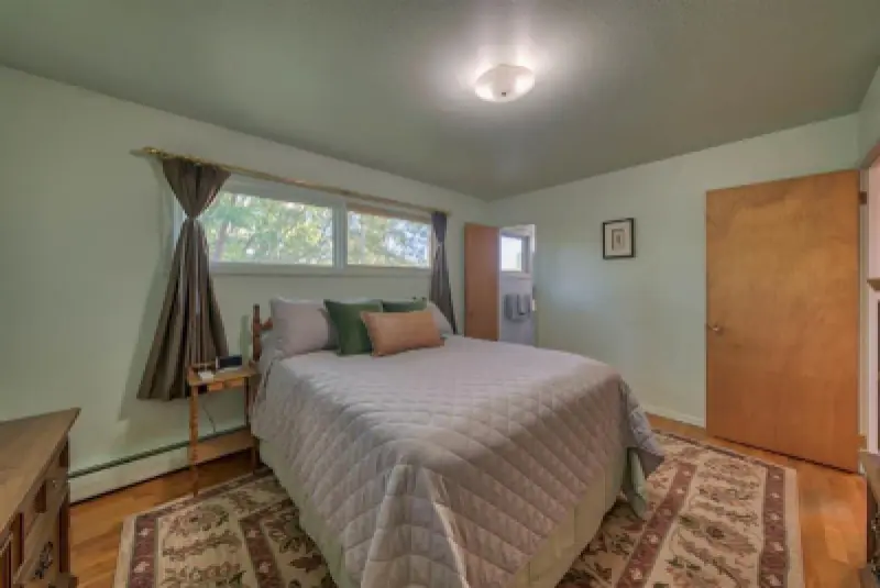 2580 Newton Ave Cody #15