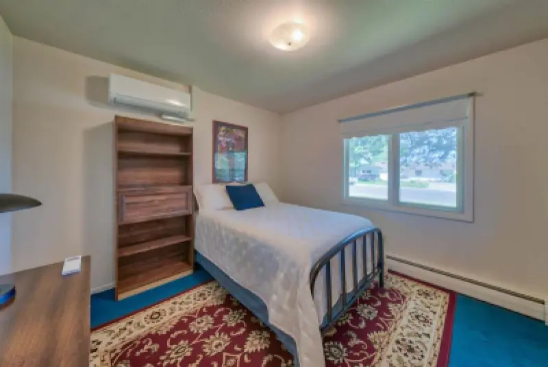 2580 Newton Ave Cody #18