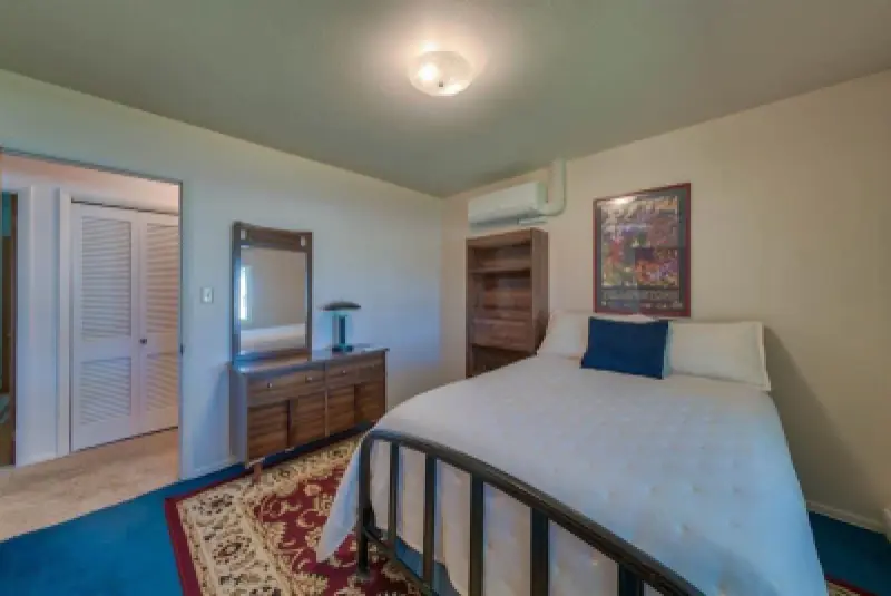 2580 Newton Ave Cody #19