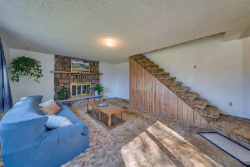 2580 Newton Ave Cody #26