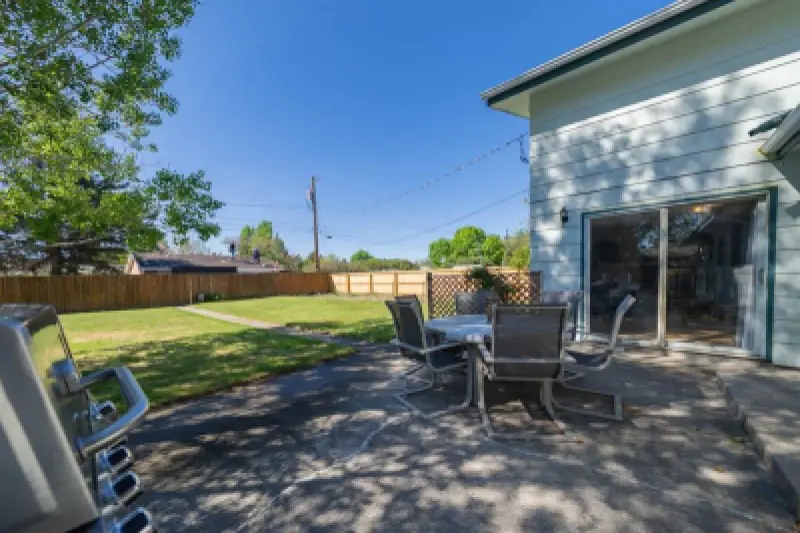2580 Newton Ave Cody #39