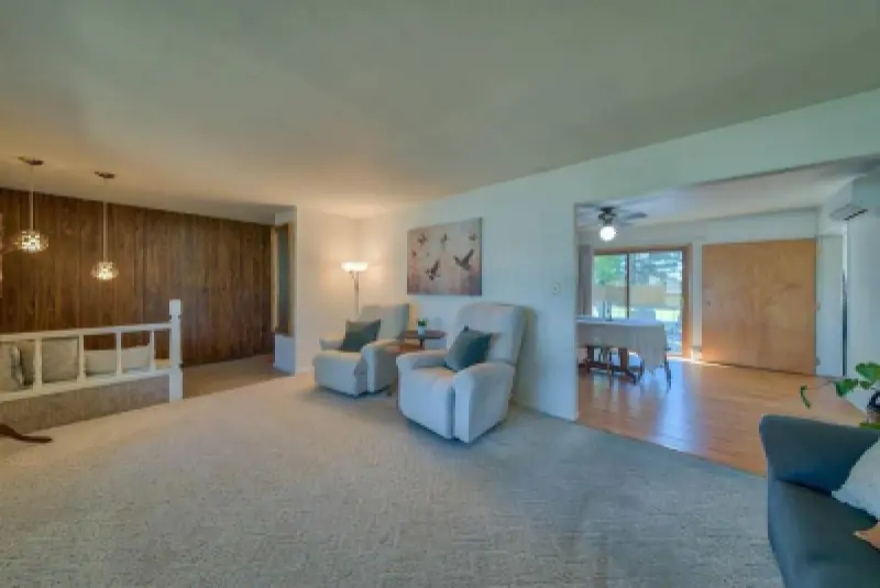 2580 Newton Ave Cody #5