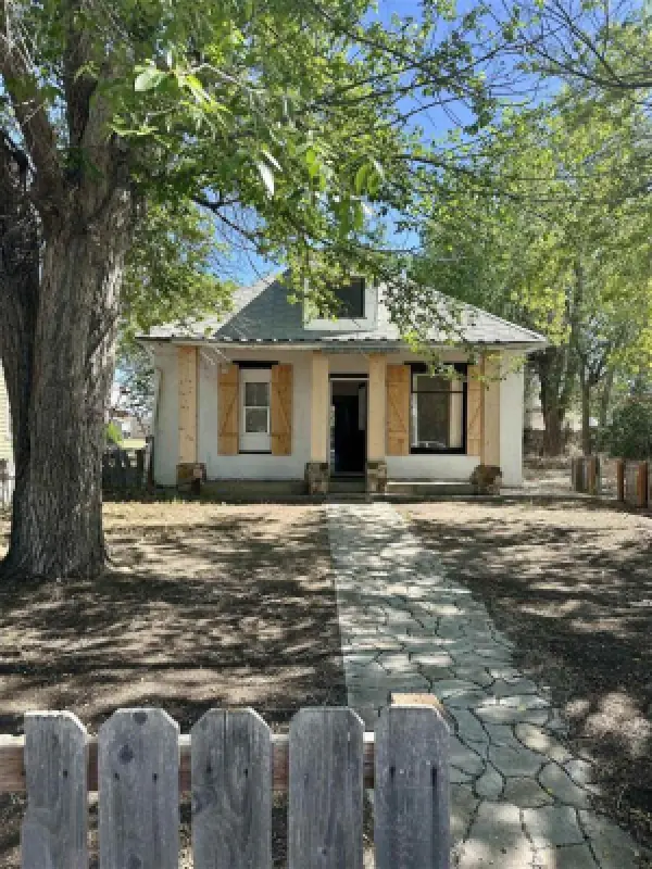 212 Robertson Ave Worland #1