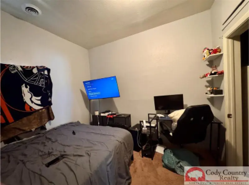 736 Kansas Ave Lovell #25