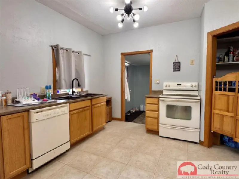 736 Kansas Ave Lovell #9