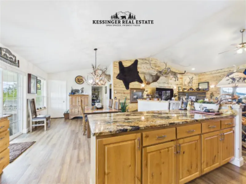 3532 Maple Leaf Ave Cody #16