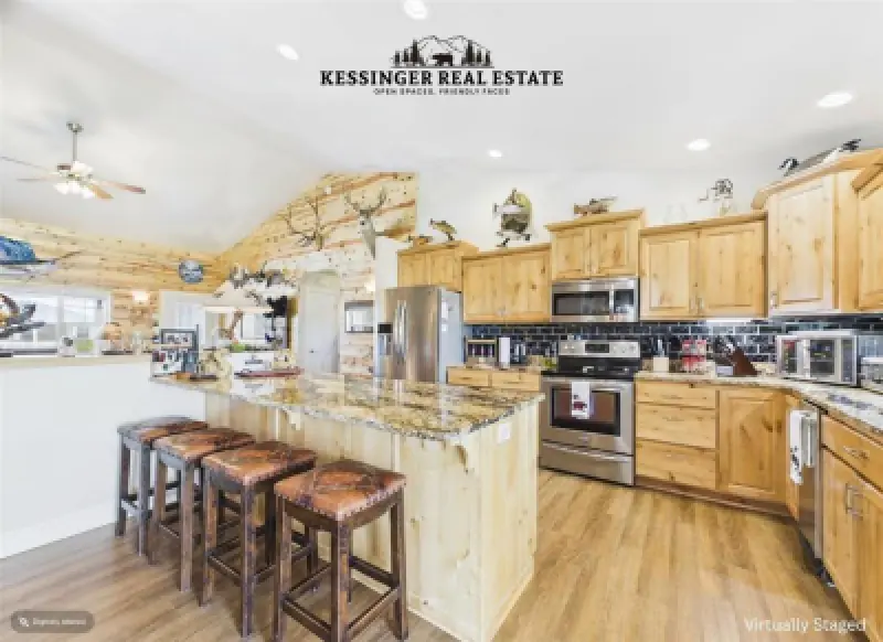 3532 Maple Leaf Ave Cody #17