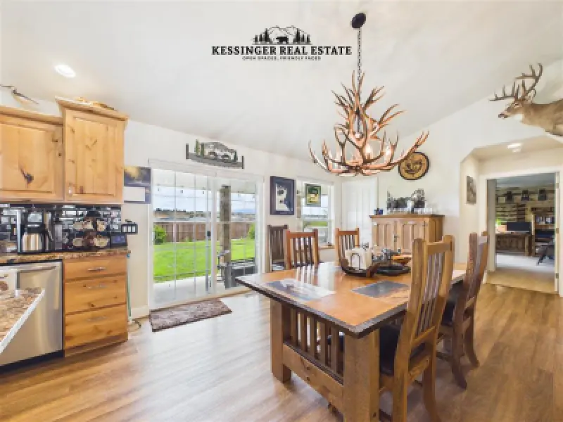 3532 Maple Leaf Ave Cody #21