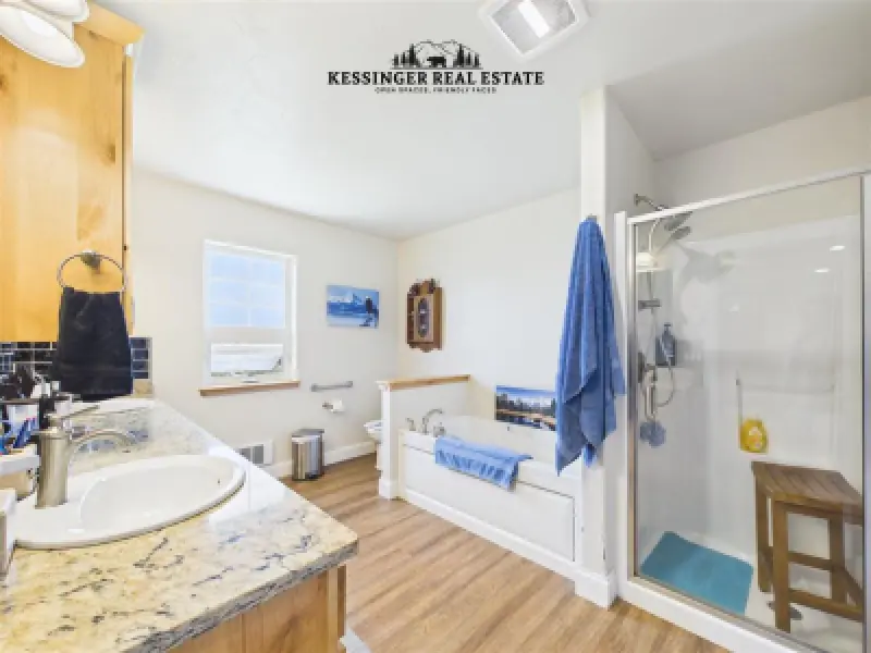3532 Maple Leaf Ave Cody #25