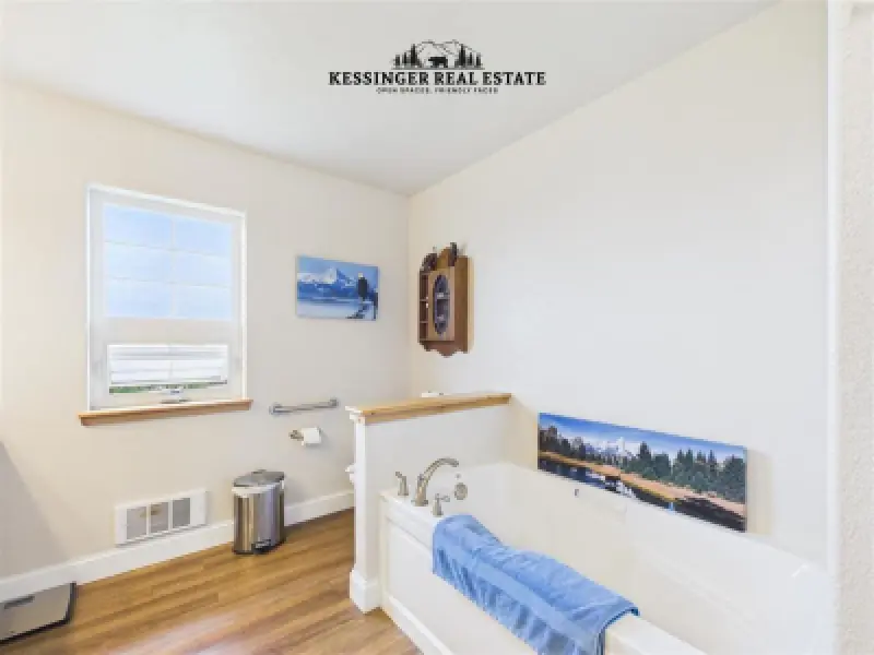 3532 Maple Leaf Ave Cody #26