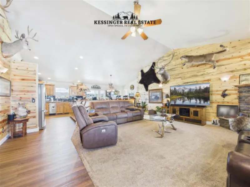 3532 Maple Leaf Ave Cody #3