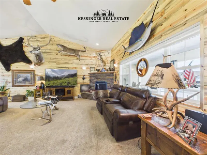 3532 Maple Leaf Ave Cody #4