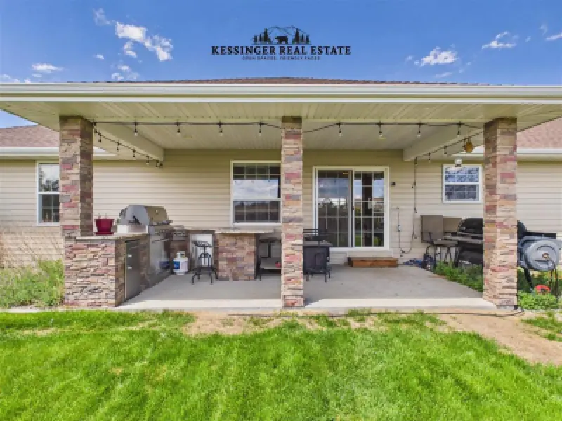 3532 Maple Leaf Ave Cody #53