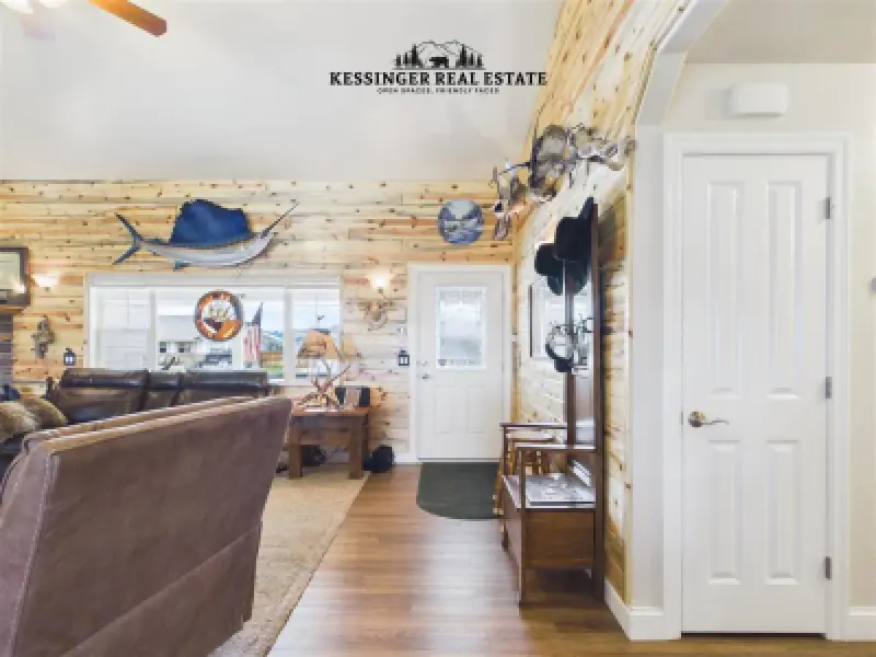 3532 Maple Leaf Ave Cody #6