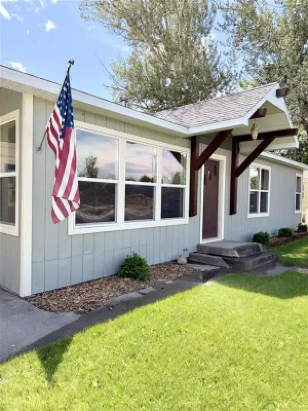 207 6th Ave N Greybull #2