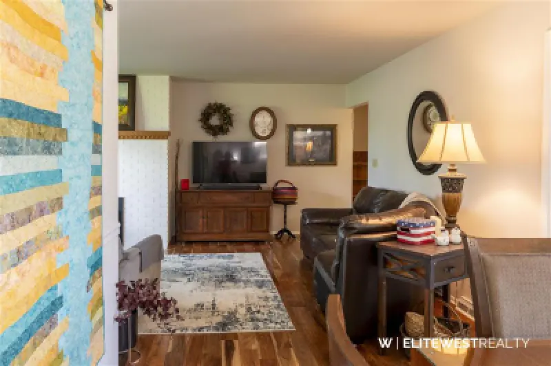 807 Road 8 1/2 Powell #19