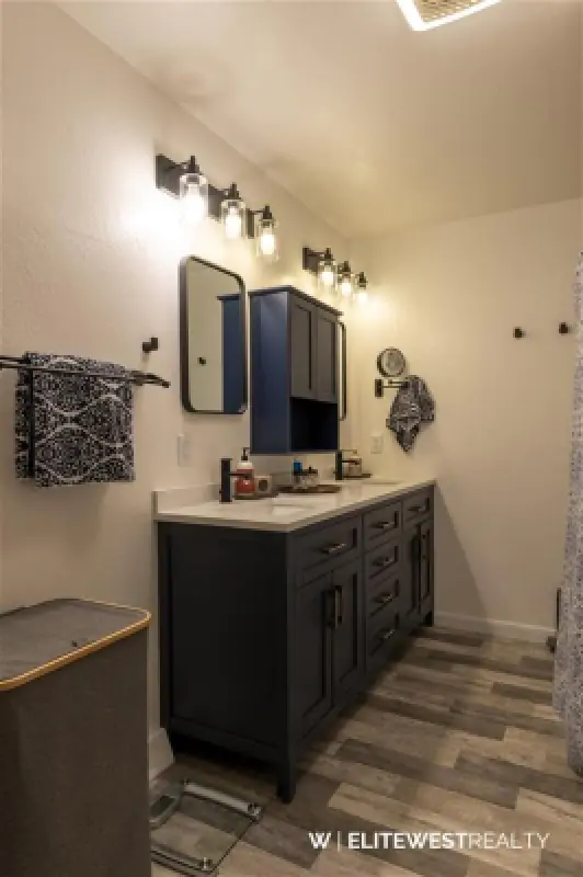 807 Road 8 1/2 Powell #25