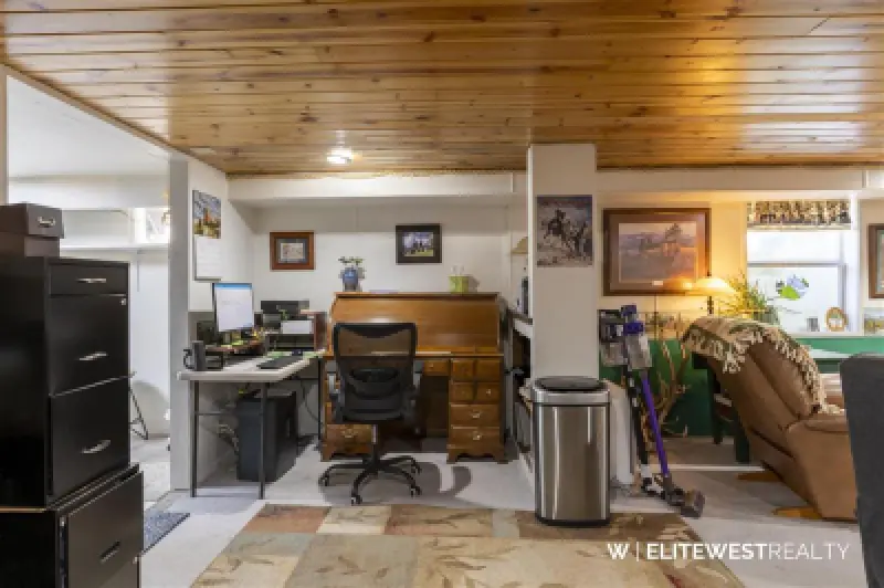 807 Road 8 1/2 Powell #40