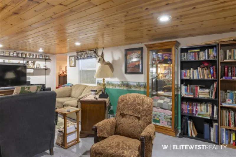 807 Road 8 1/2 Powell #45