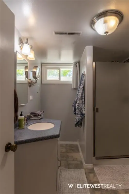 807 Road 8 1/2 Powell #49