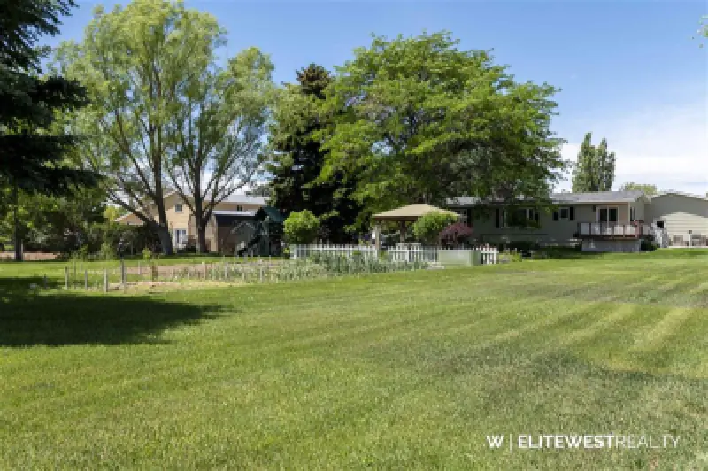 807 Road 8 1/2 Powell #67