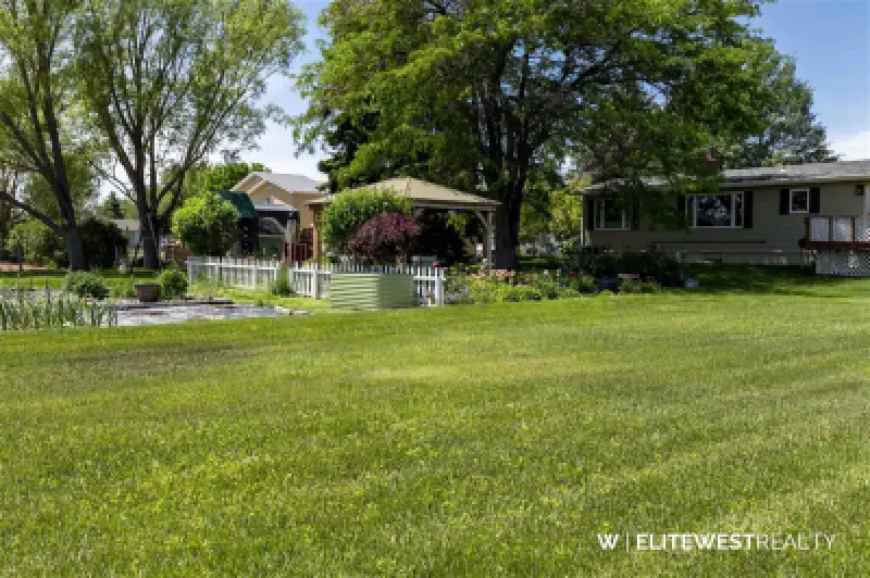 807 Road 8 1/2 Powell #69