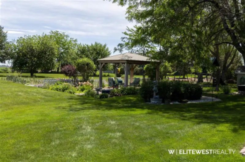 807 Road 8 1/2 Powell #75