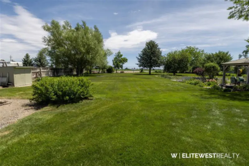 807 Road 8 1/2 Powell #76