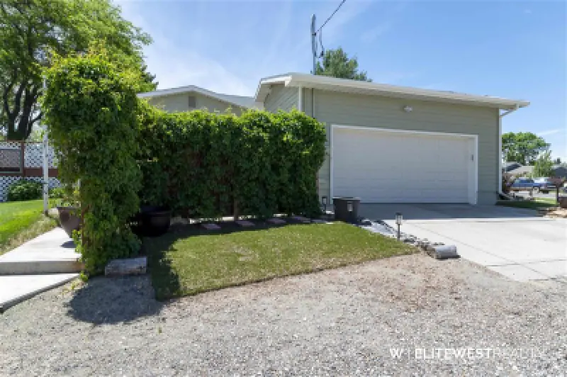 807 Road 8 1/2 Powell #77