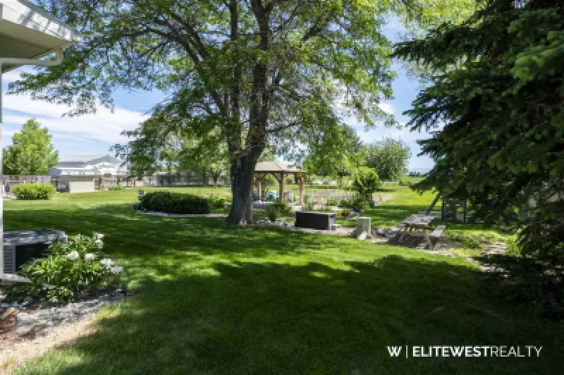 807 Road 8 1/2 Powell #84