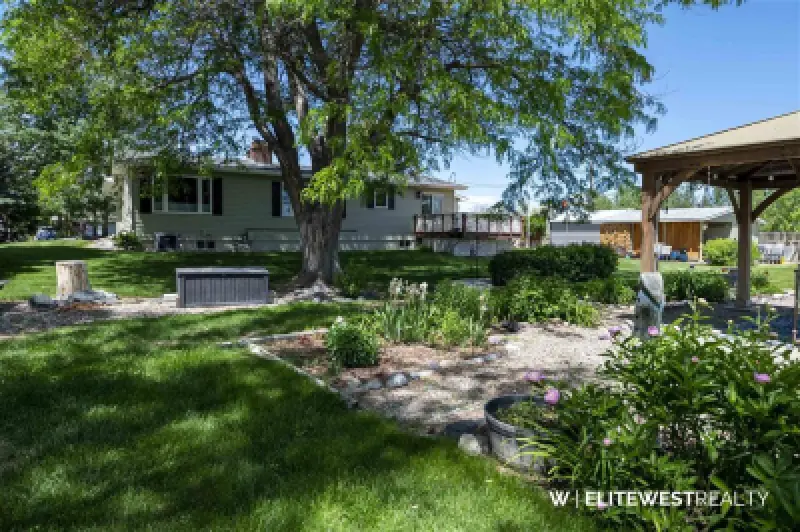 807 Road 8 1/2 Powell #96