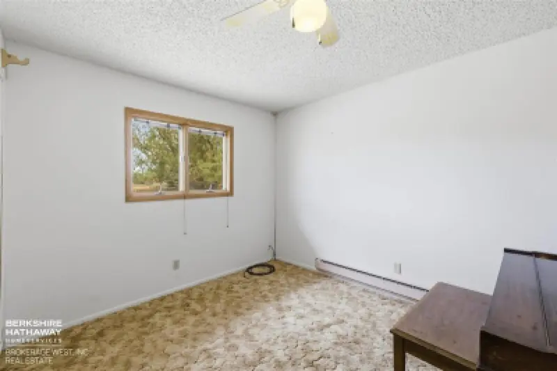 121 Buena Vista Ave Cody #12