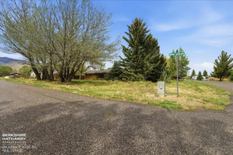 121 Buena Vista Ave Cody #20