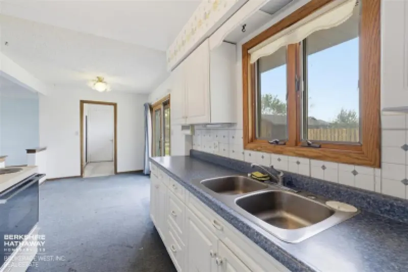 121 Buena Vista Ave Cody #5