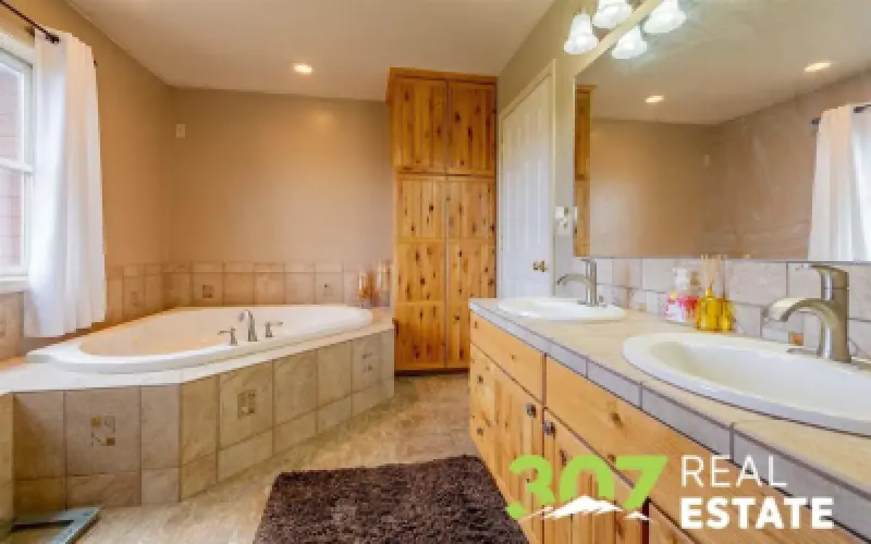 67 Panorama Ln Cody #26