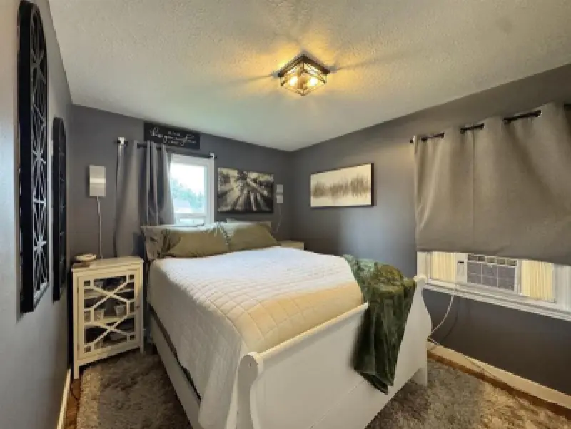 524 Avenue F Powell #12