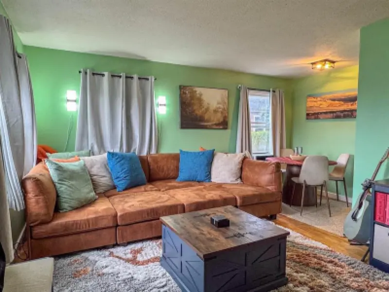 524 Avenue F Powell #4