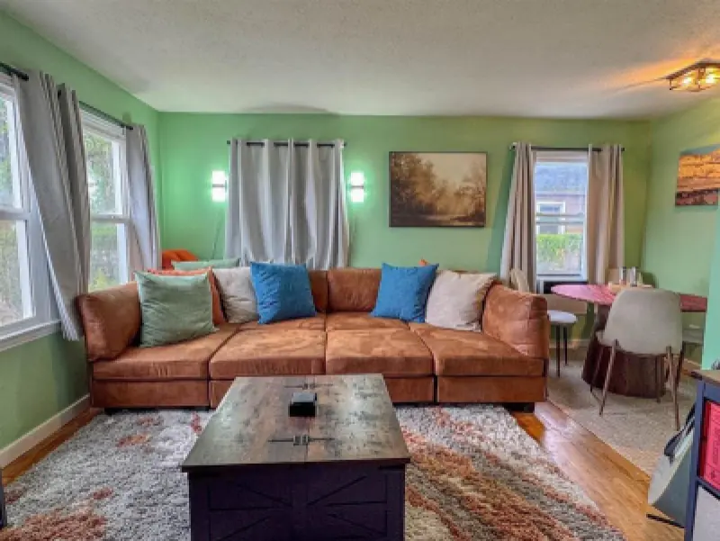 524 Avenue F Powell #5