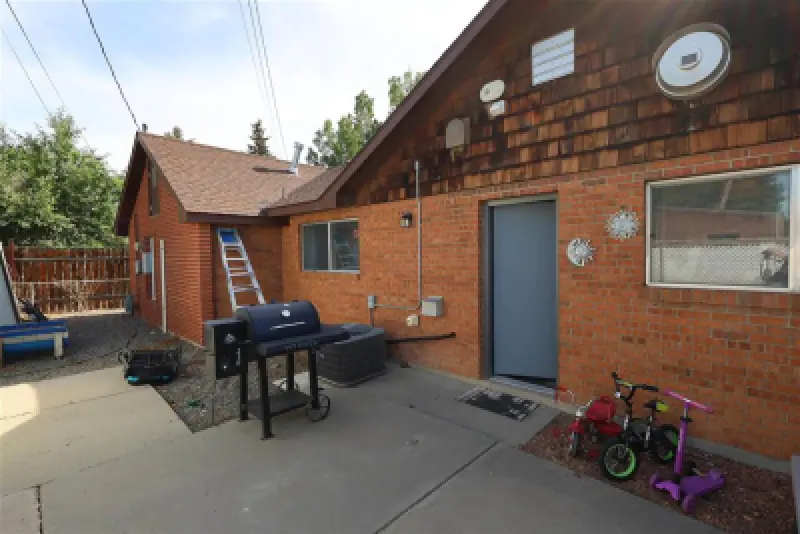 424 Division St Powell #22