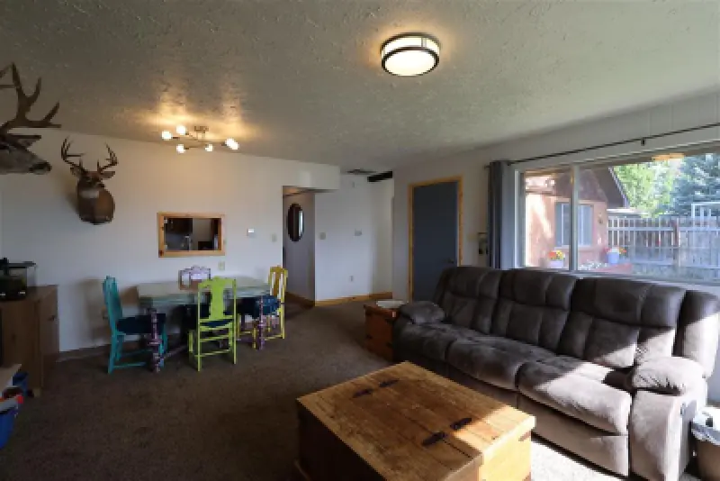 424 Division St Powell #4