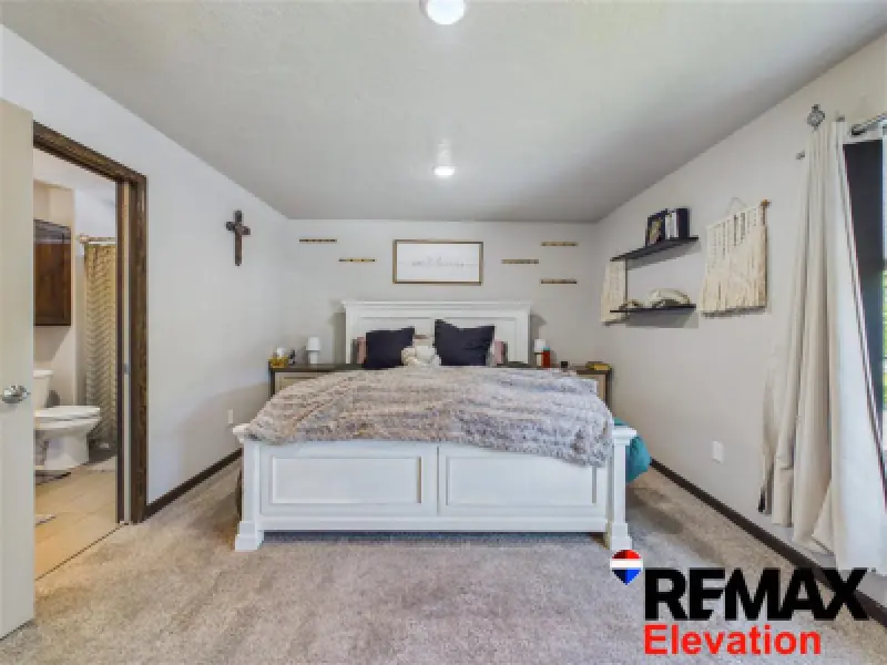 2607 West Ave Cody #26