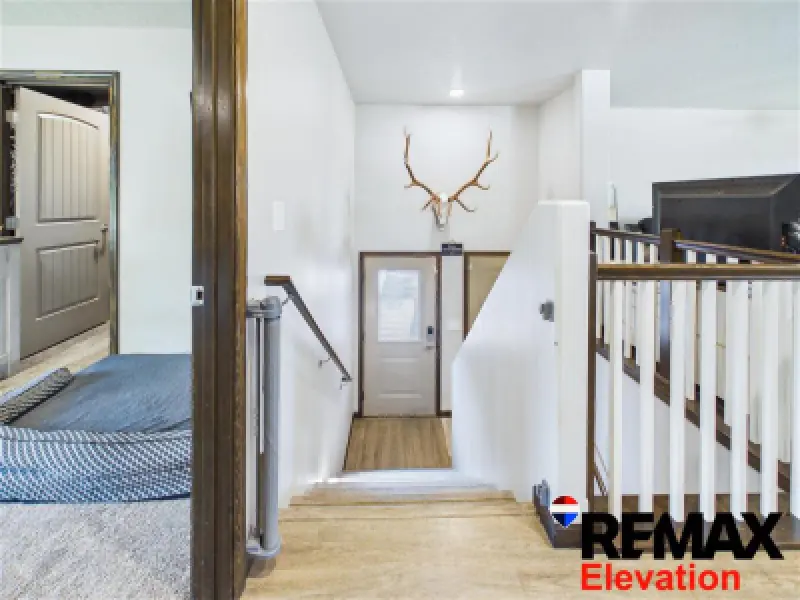 2607 West Ave Cody #32
