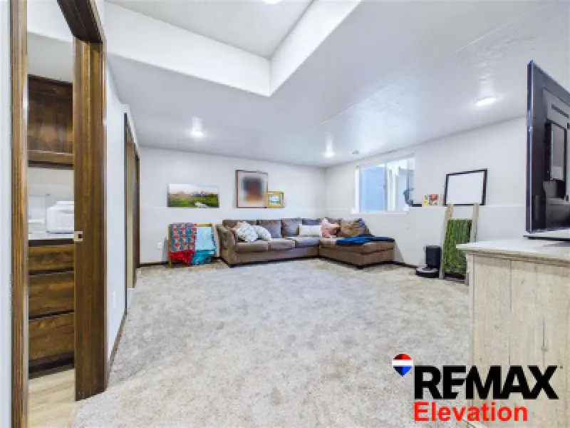 2607 West Ave Cody #37